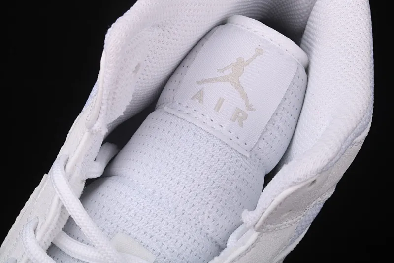 All Categories Air Jordan Jordan Series Basketball Shoes Air Jordan 1 Mid Air Jordan 1 Mid AJ1 Joe 1 China Tour 2020 Breaking Alliance CW7589-100
